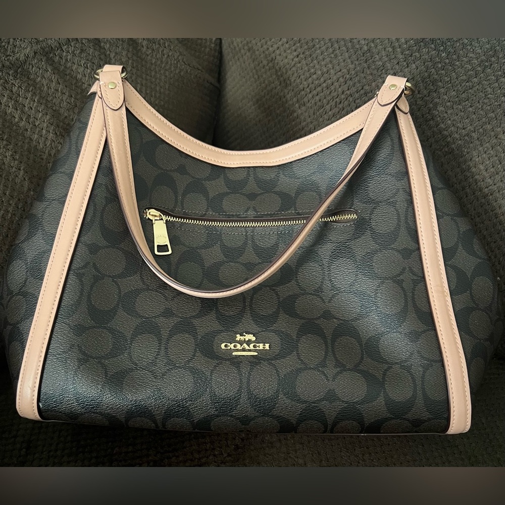 Coach Kristy shoulder bag mint condition color block dark brown an shell